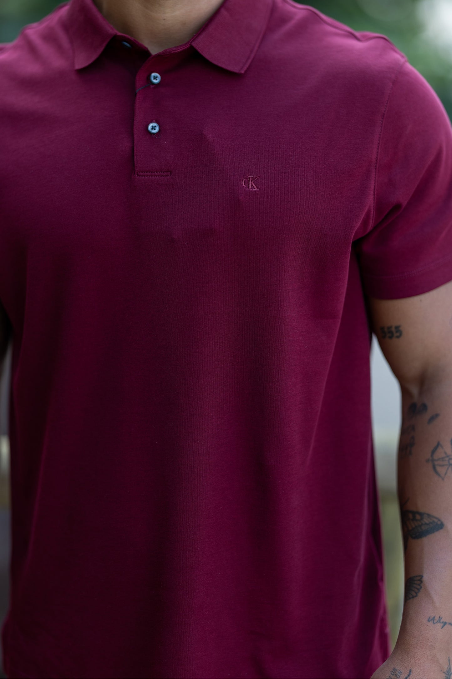 Polo Bordô Calvin Klein FW25