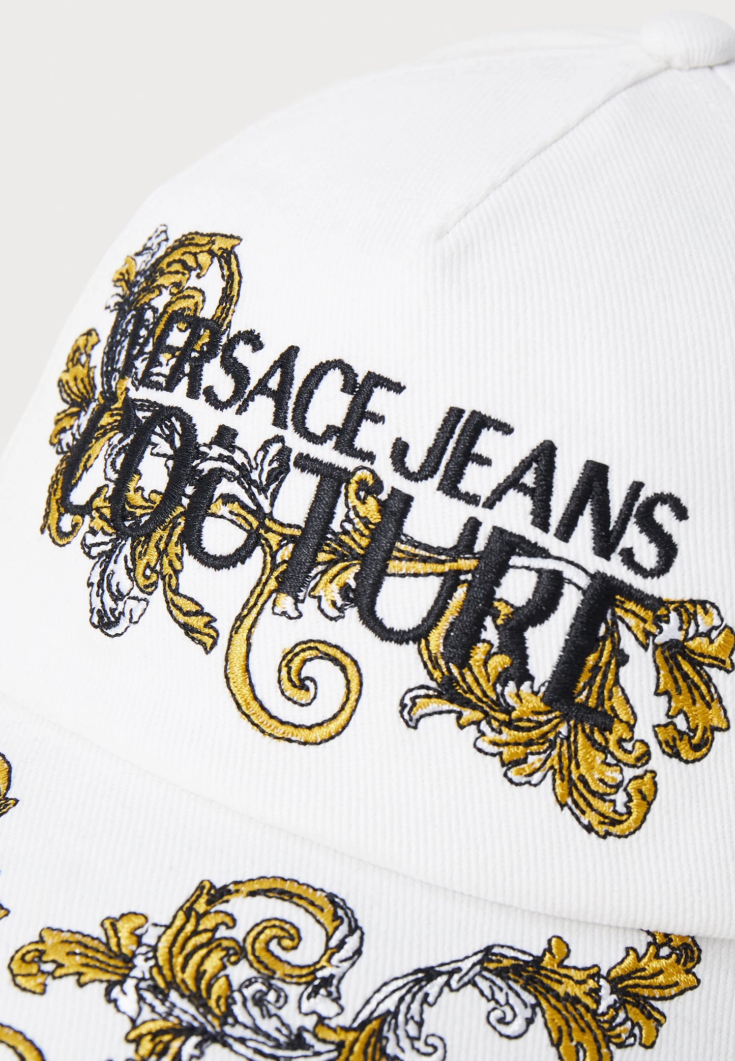 Chapéu Branco Versace Jeans Couture SS25