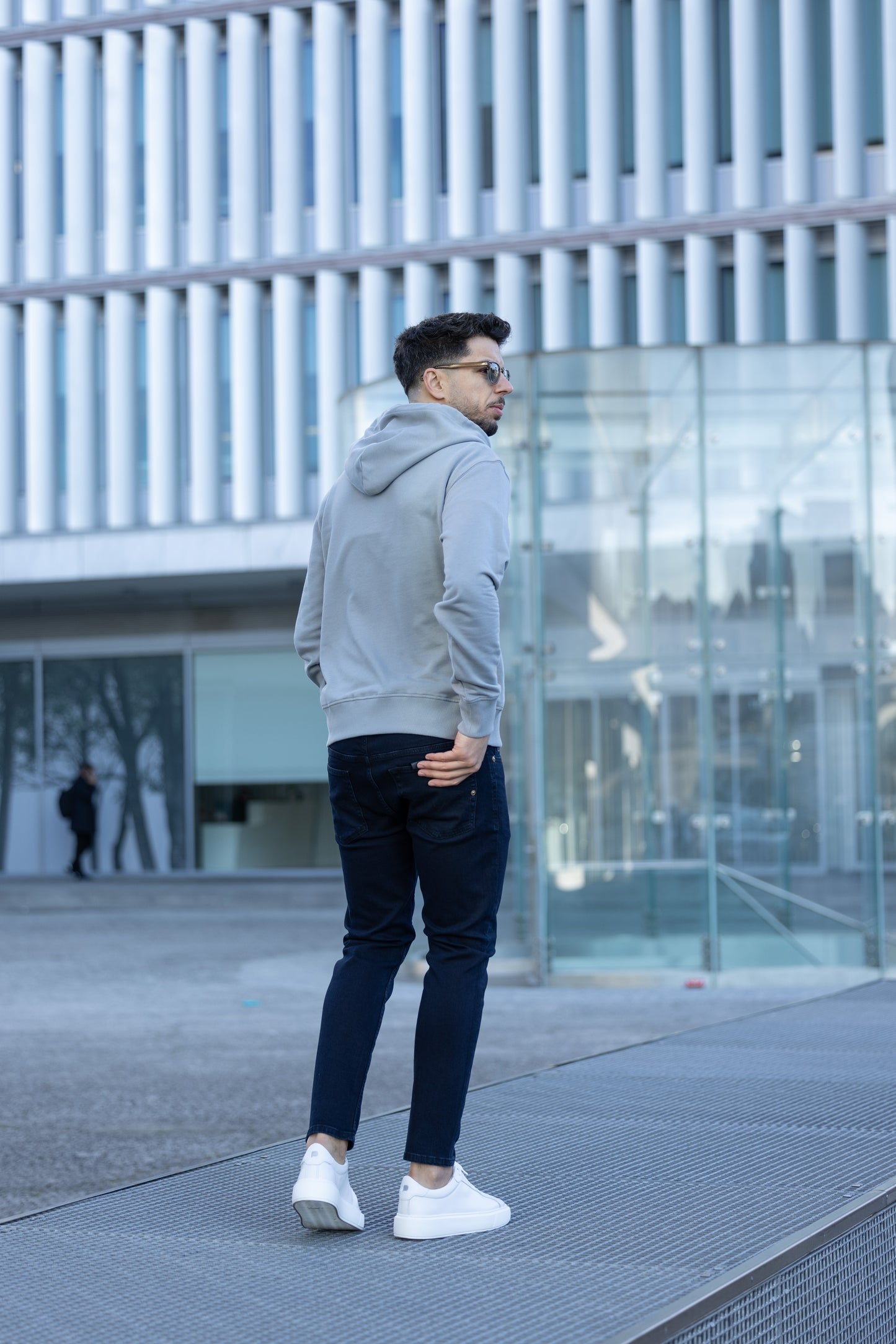 Sweatshirt Versace Jeans Couture Cinzenta 77GAIT08 FW24