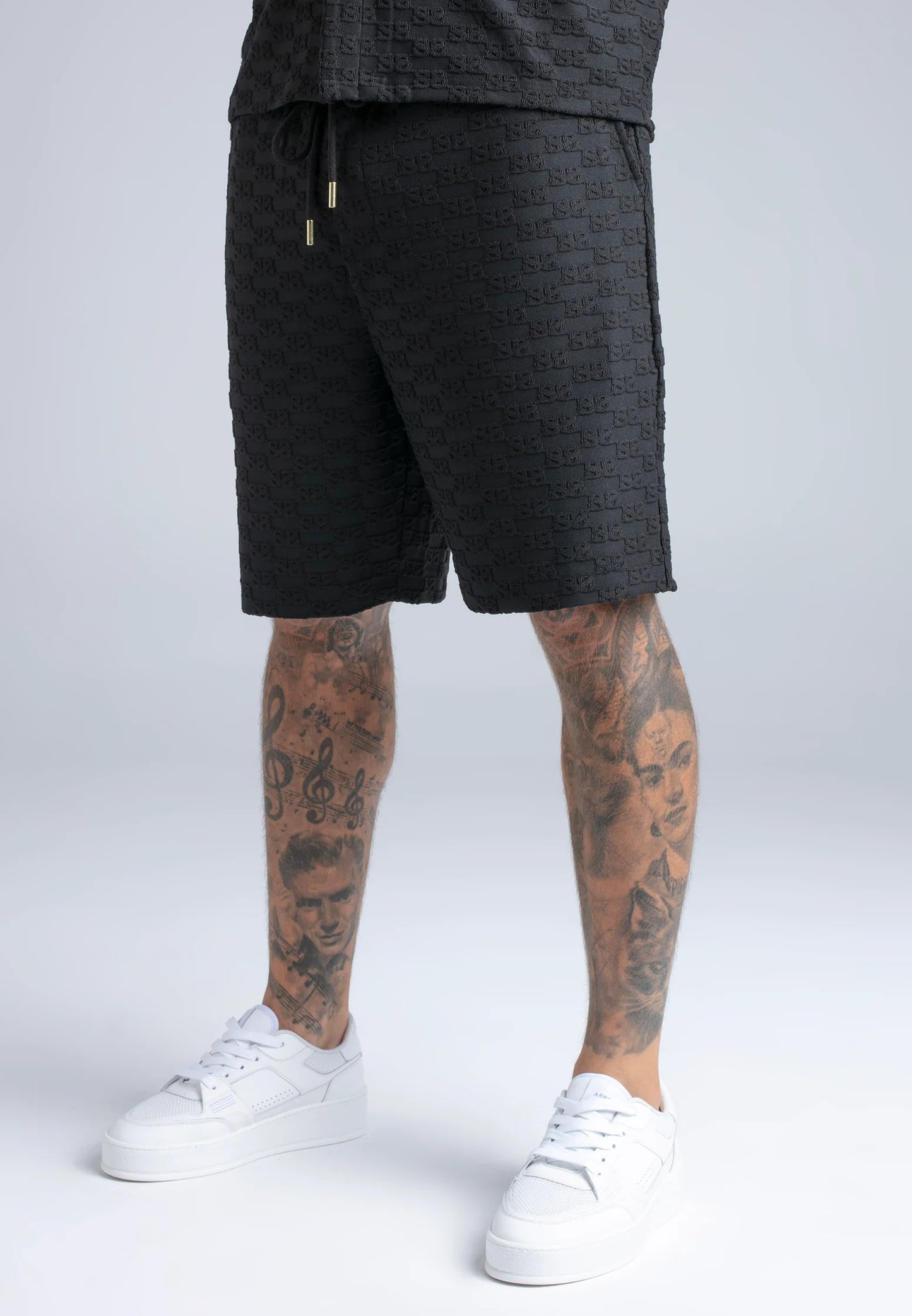 Conjunto Preto SikSilk SS26