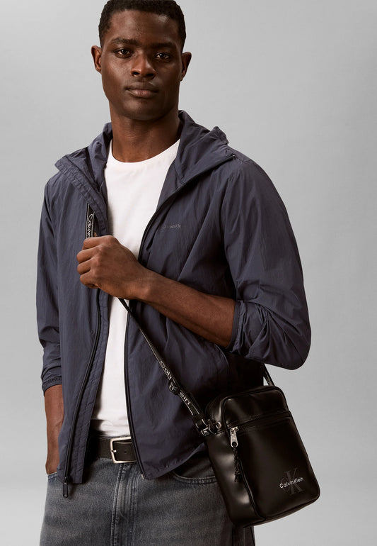 Bolsa de Tiracolo Calvin Klein Preta Calvin Klein