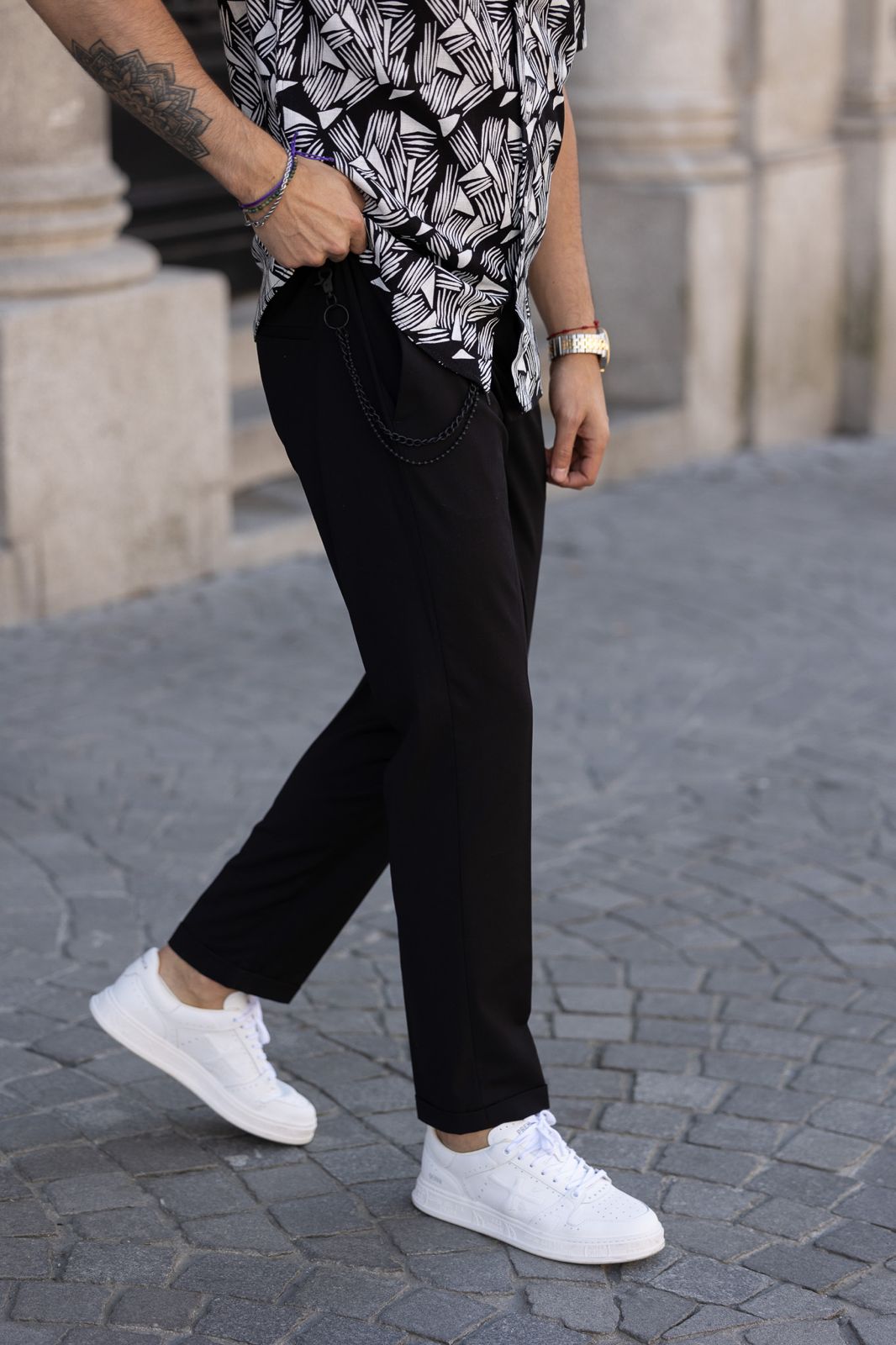 Black fashion ankle length trousers