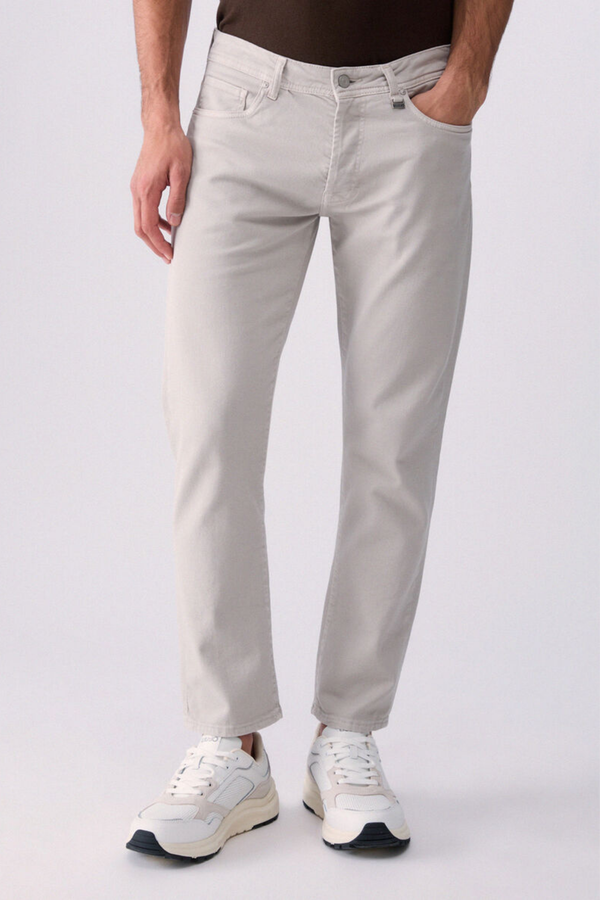 Calça de Ganga Cinza Clara Slim Fit