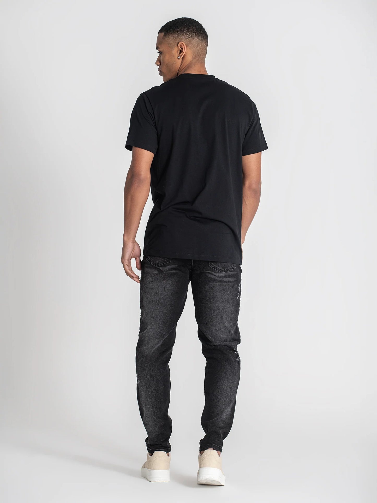 T-shirt Preta Gianni Kavanagh FW25