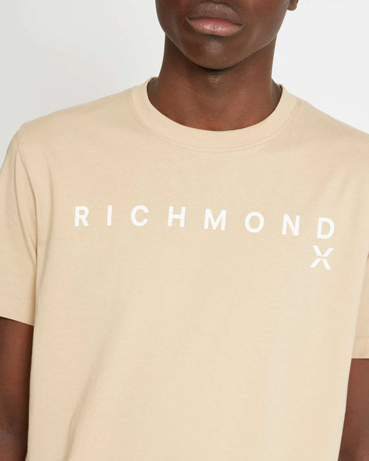 JOHN RICHMOND T-SHIRT WITH CONTRASTING LOGO ON THE FRONT FW23
