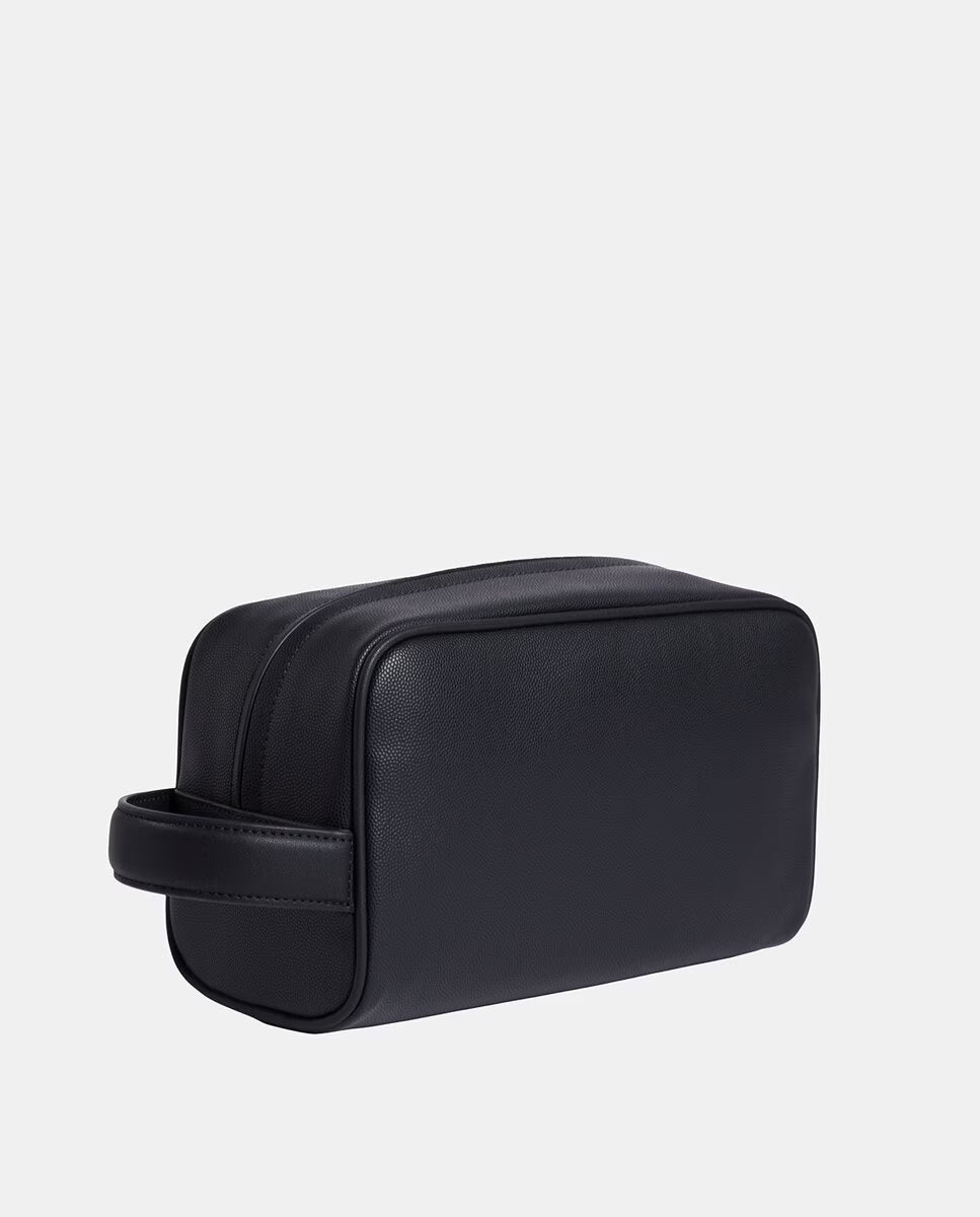 Necessaire Preta Calvin Klein FW25