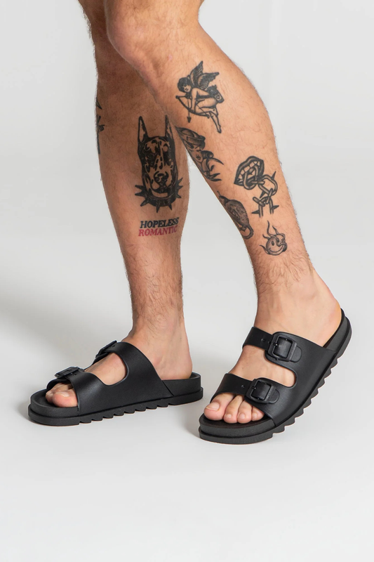 Chinelos Pretos Gianni Kavanagh SS25