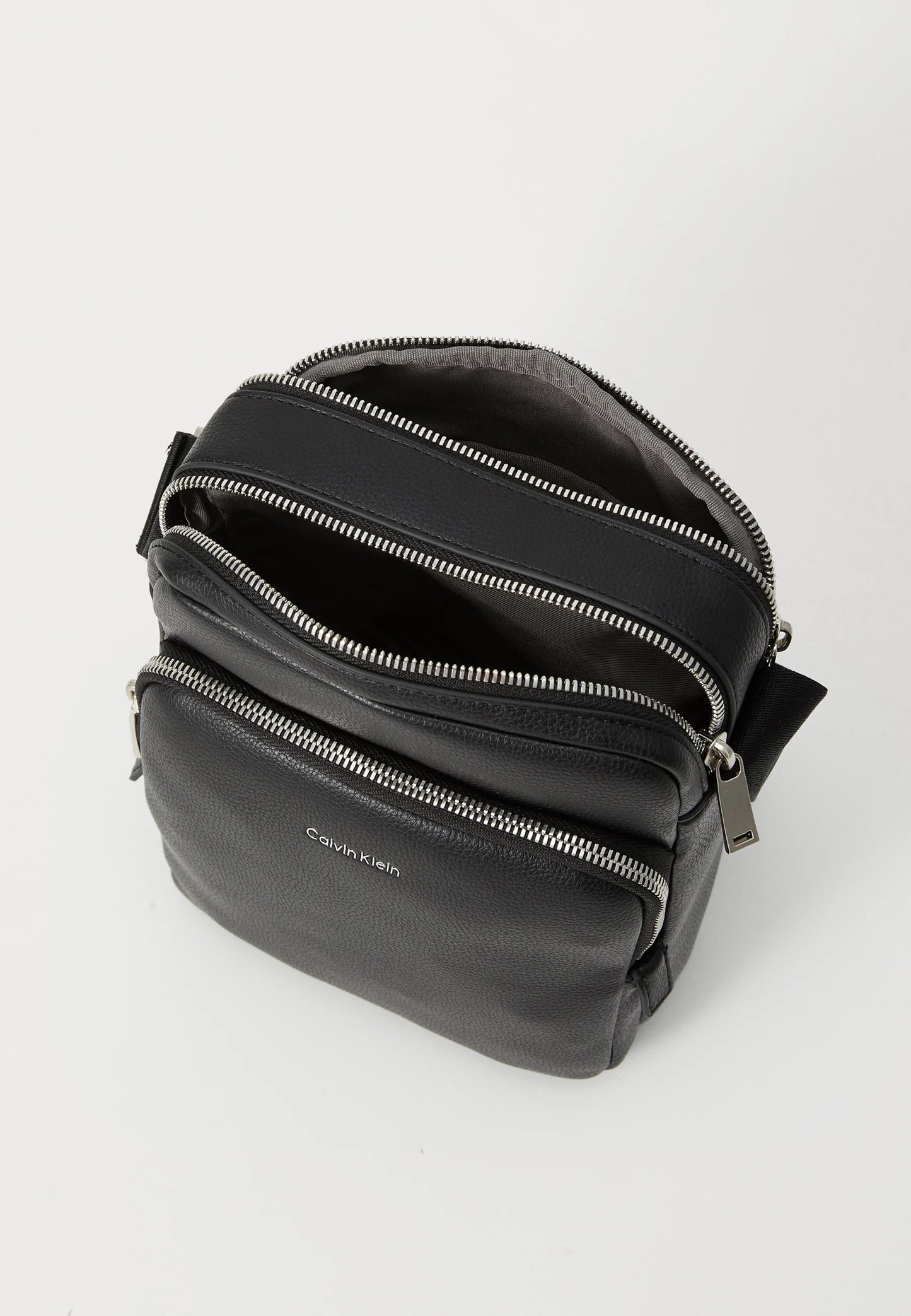 Bolsa Tira Colo Preta Calvin Klein FW25