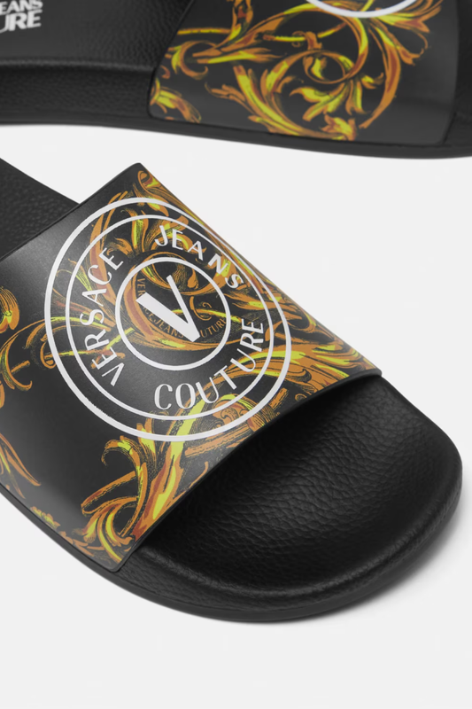 Chinelo Preto com Detalhes Dourados FW24