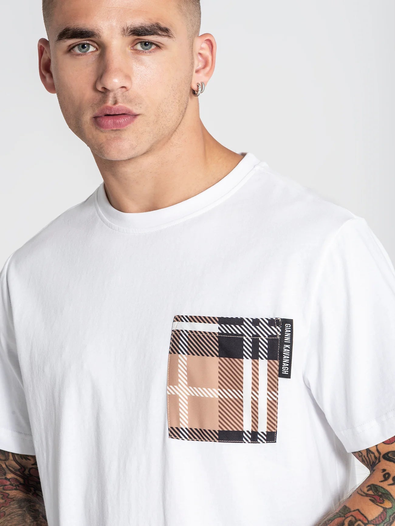 T-shirt Branca Gianni Kavanagh SS26