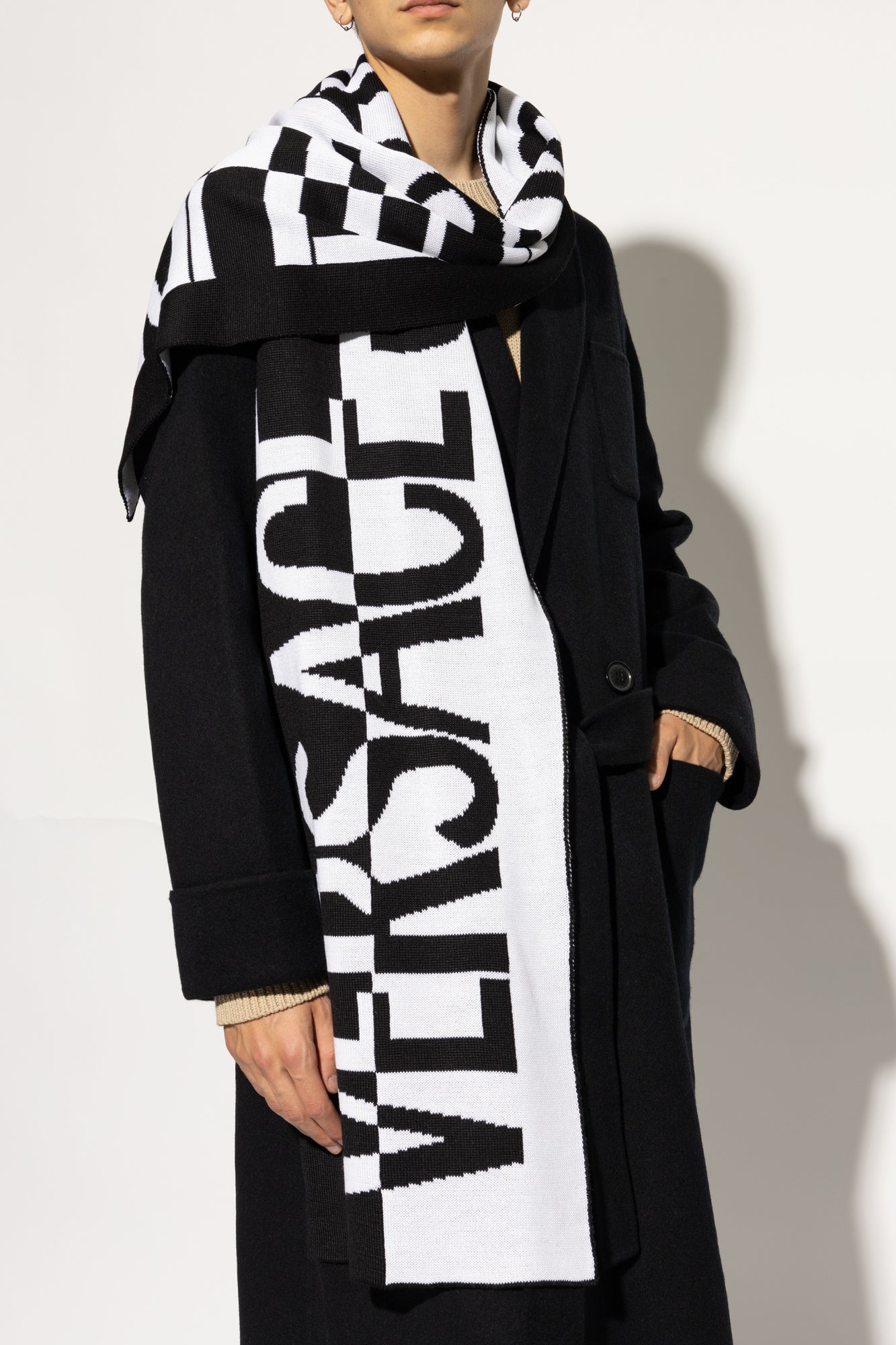 Cachecol Versace Jeans Couture FW24