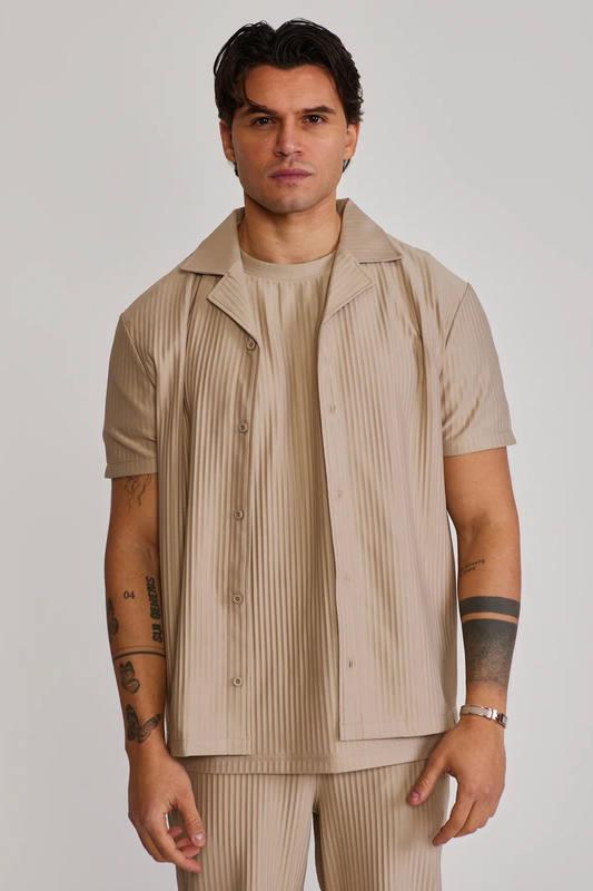 Camisa em Tecido Plissado de Manga Curta Bege SikSilk