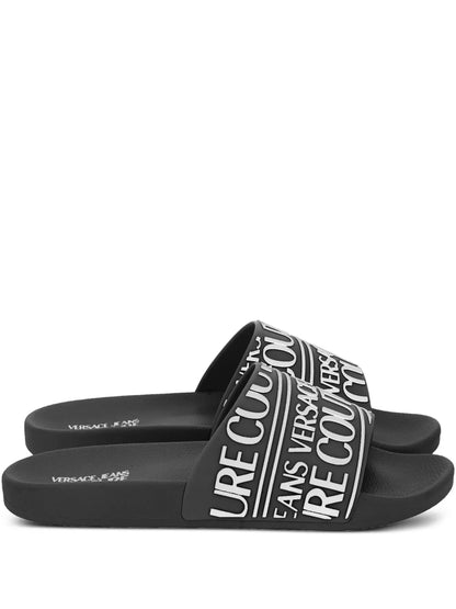 Chinelos Pretos de Tira com Logo Versace Jeans Couture
