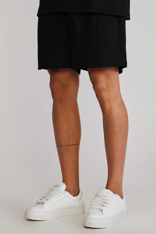 Calções Pretos em Tecido Texturizado SikSilk
