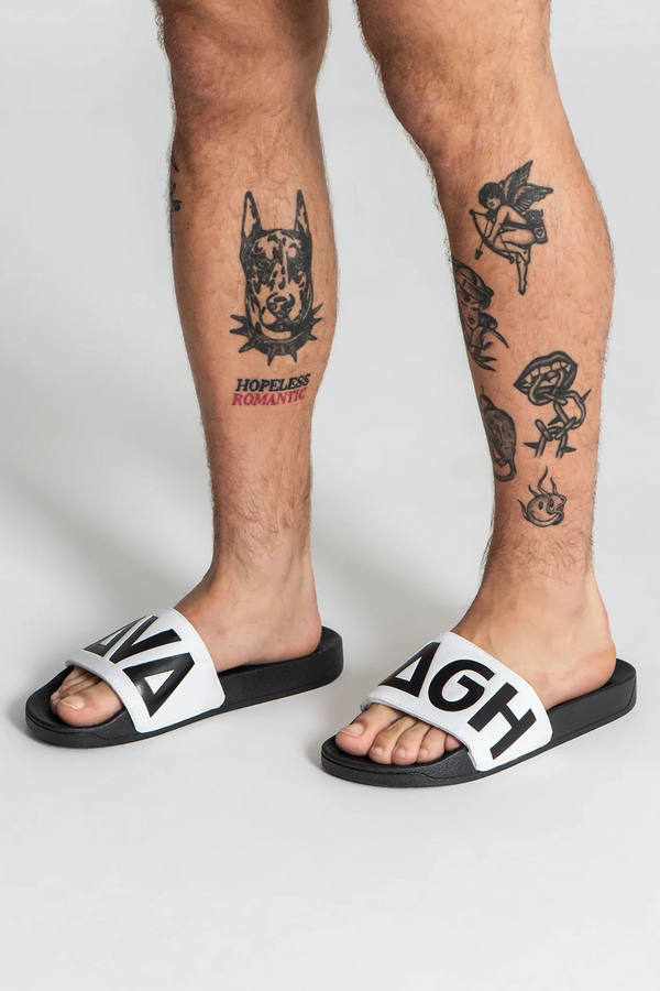 Chinelos Brancos e Pretos Gianni Kavanagh SS25