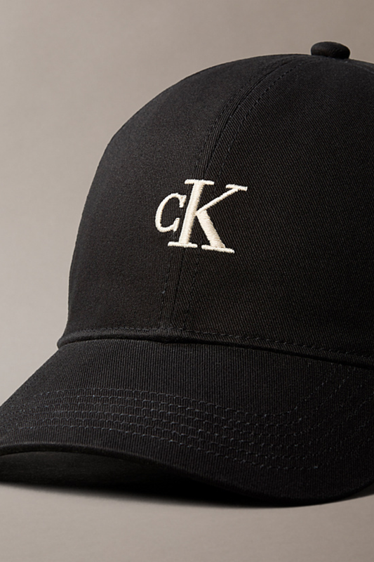Chapéu Preto Calvin Klein SS26