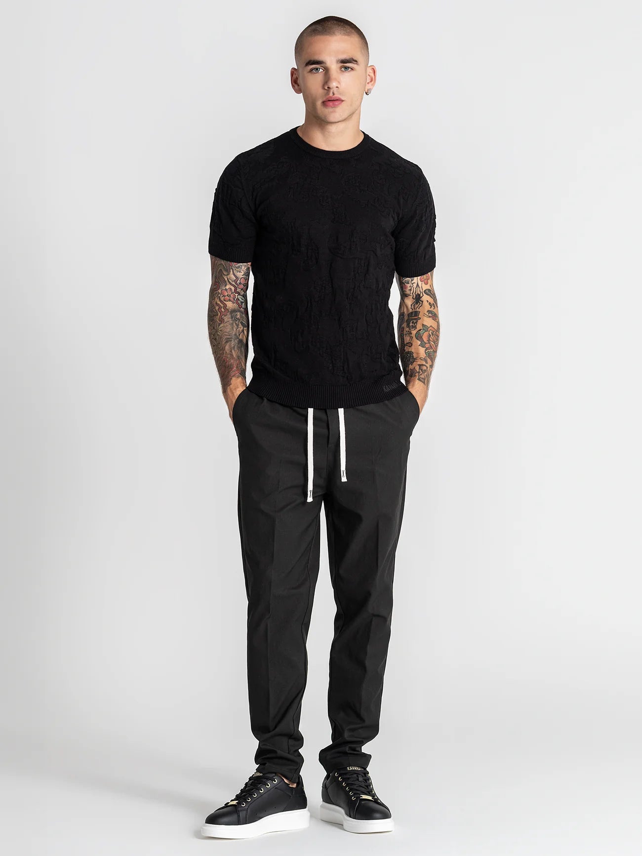 T-shirt Preta Gianni Kavanagh SS26