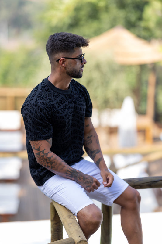 T-shirt Preta Versace Jeans Couture FW25