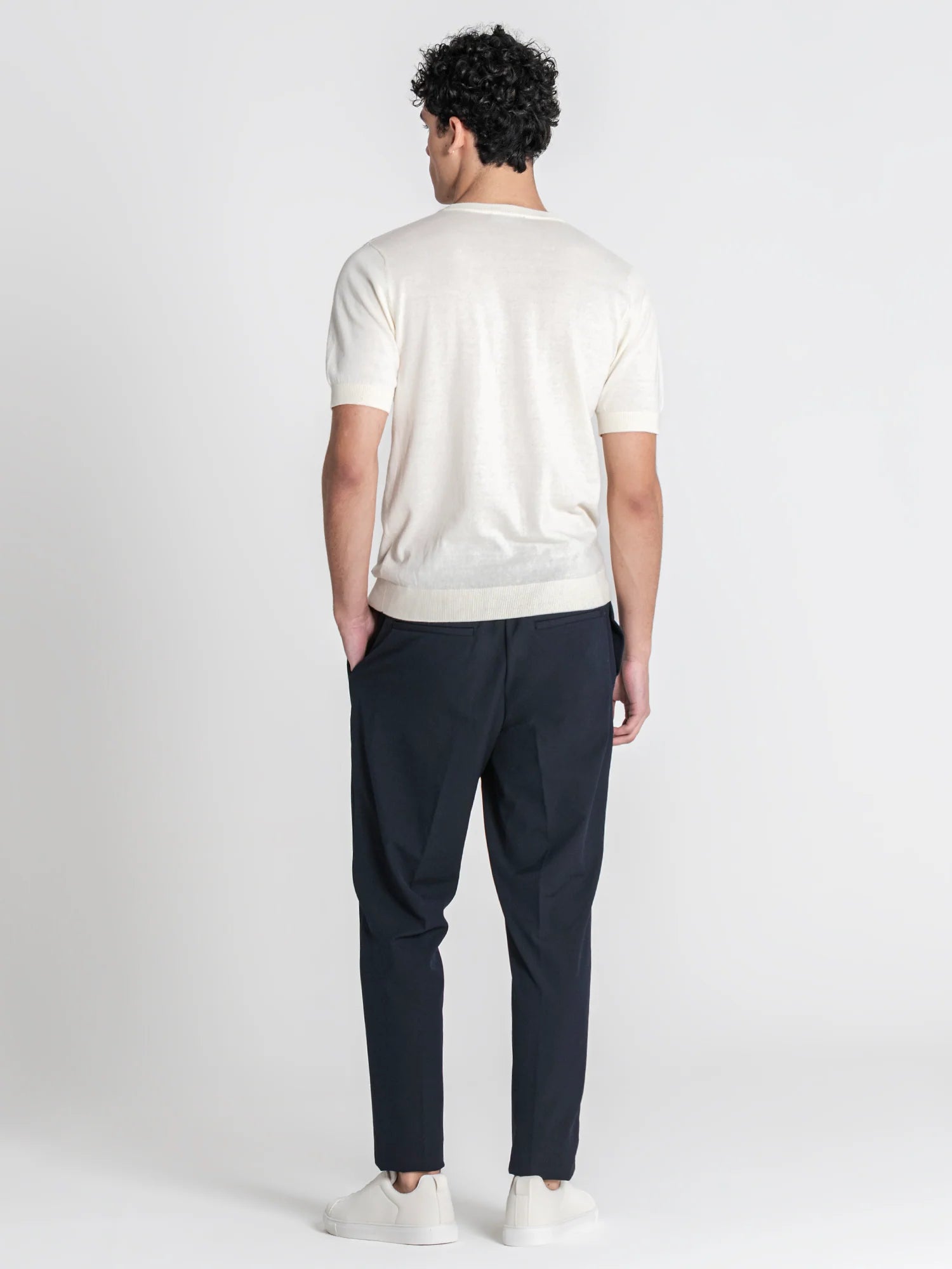 T-Shirt Branca de Malha Ovelha Negra Premium