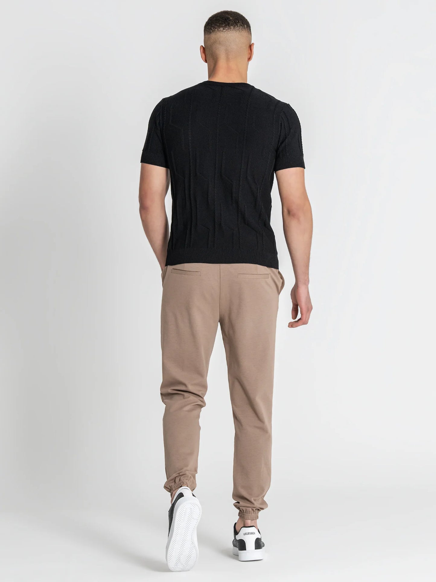 T-shirt Preta de Malha Texturada Gianni Kavanagh
