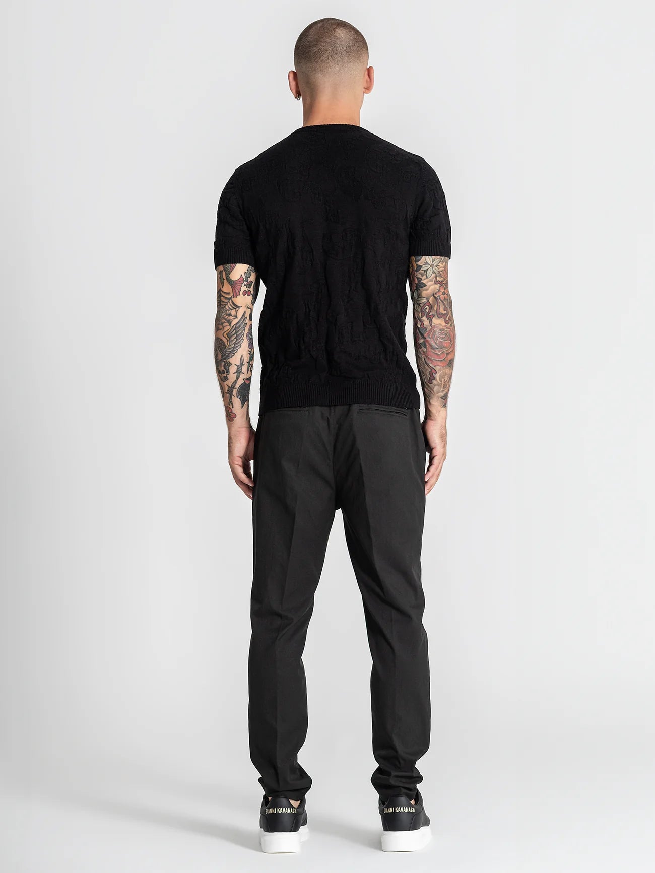 T-shirt Preta Gianni Kavanagh SS26