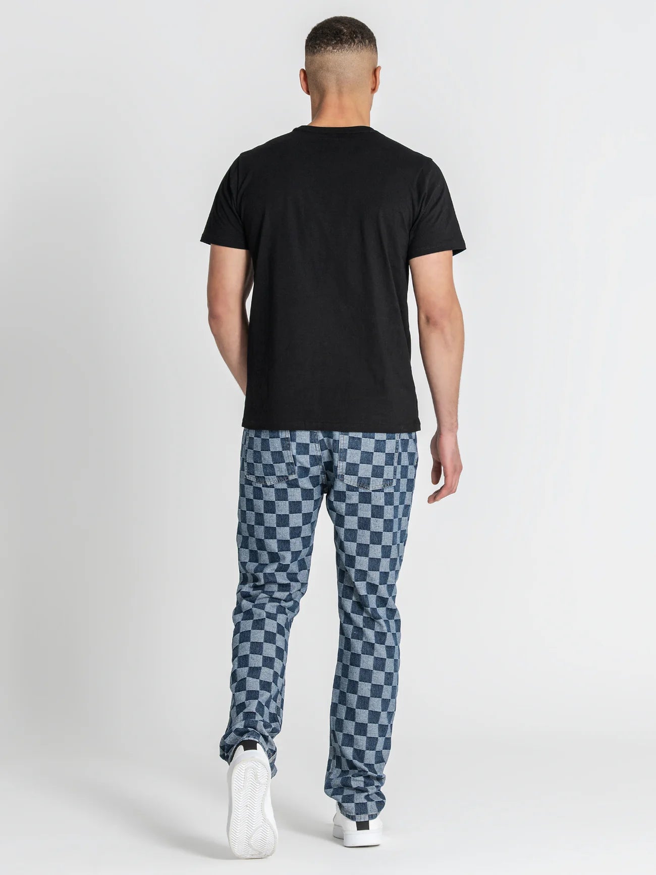 T-shirt Preta com Relevo Gianni Kavanagh