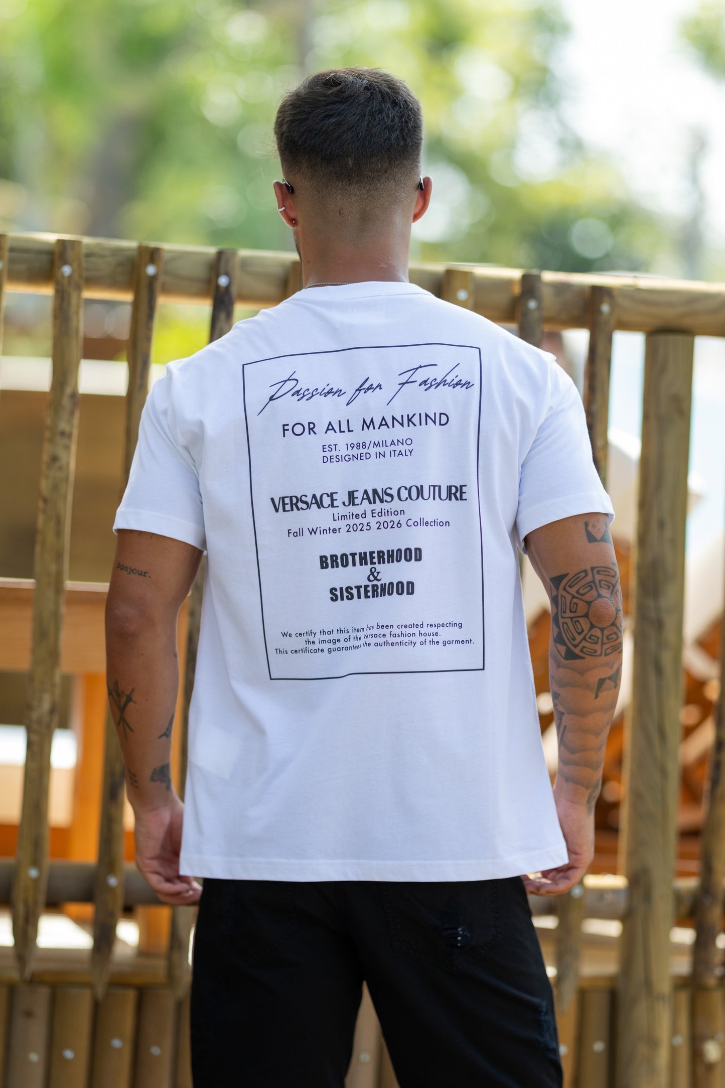 T-shirt Branca Versace Jeans Couture FW25