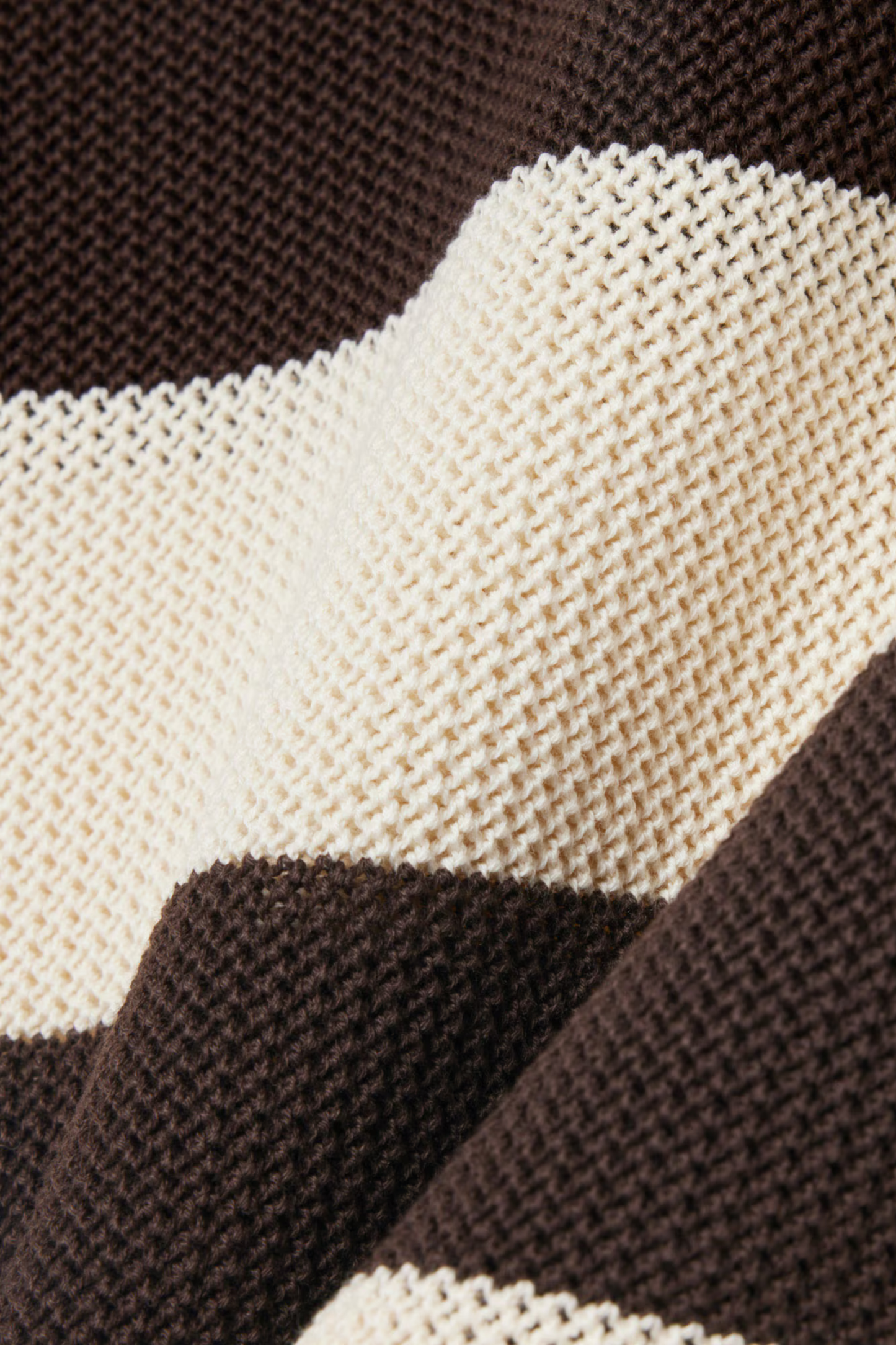 Polo de Malha Castanho e Bege