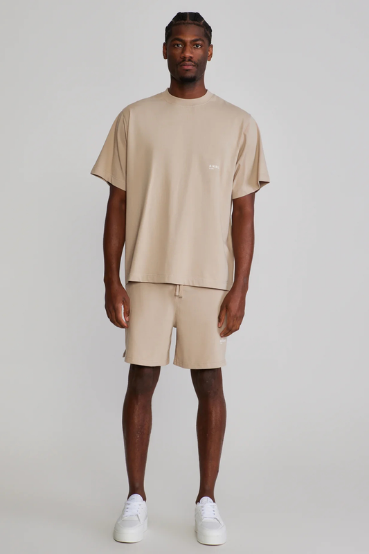 Conjunto T-Shirt e Calções Bege Oversized