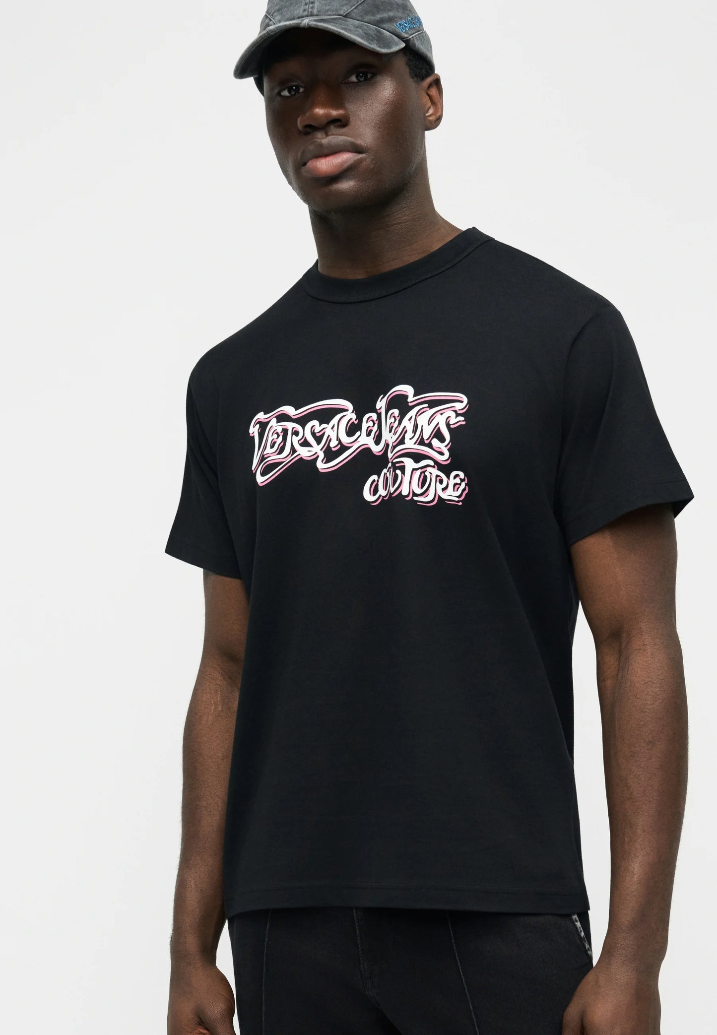 T-shirt Preta Versace Jeans Couture SS26