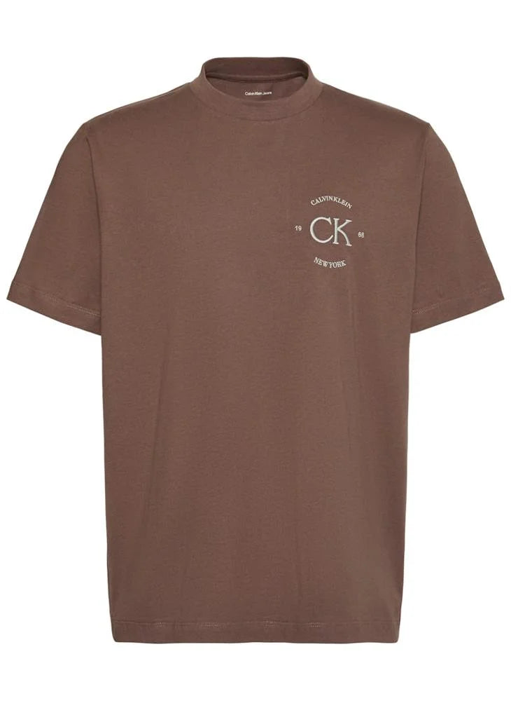 T-shirt Castanha Calvin Klein SS26