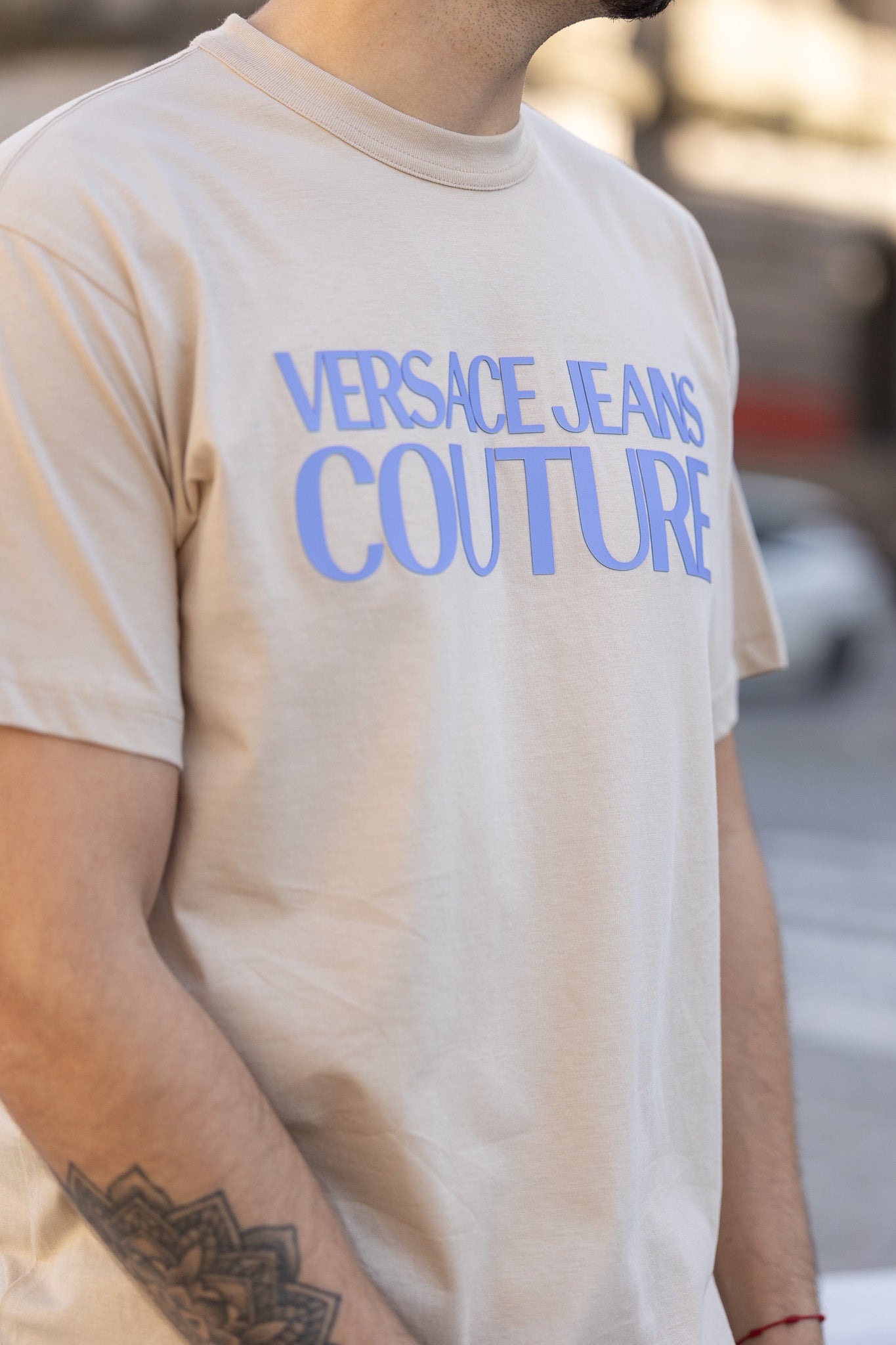 T-shirt Versace Jeans Couture Branca 76GAHG01 SS24