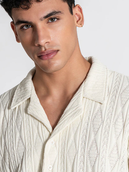 Camisa com Padrão em Relevo de Manga Curta Bege Gianni Kavanagh