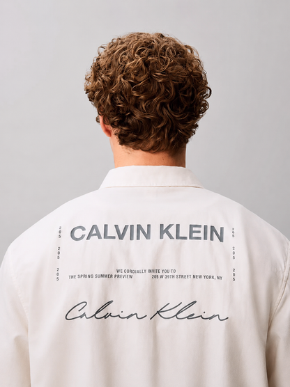 Camisa com Estampa de Manga Curta Calvin Klein