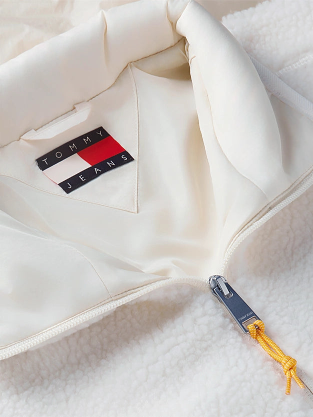 Casaco Teddy Relaxed Tommy Hilfiger com Contraste de Texturas Creme Tommy Hilfiger