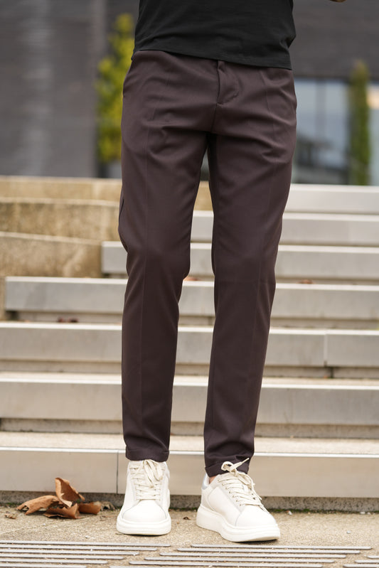 Calça Clássica Castanha Imperial FW25