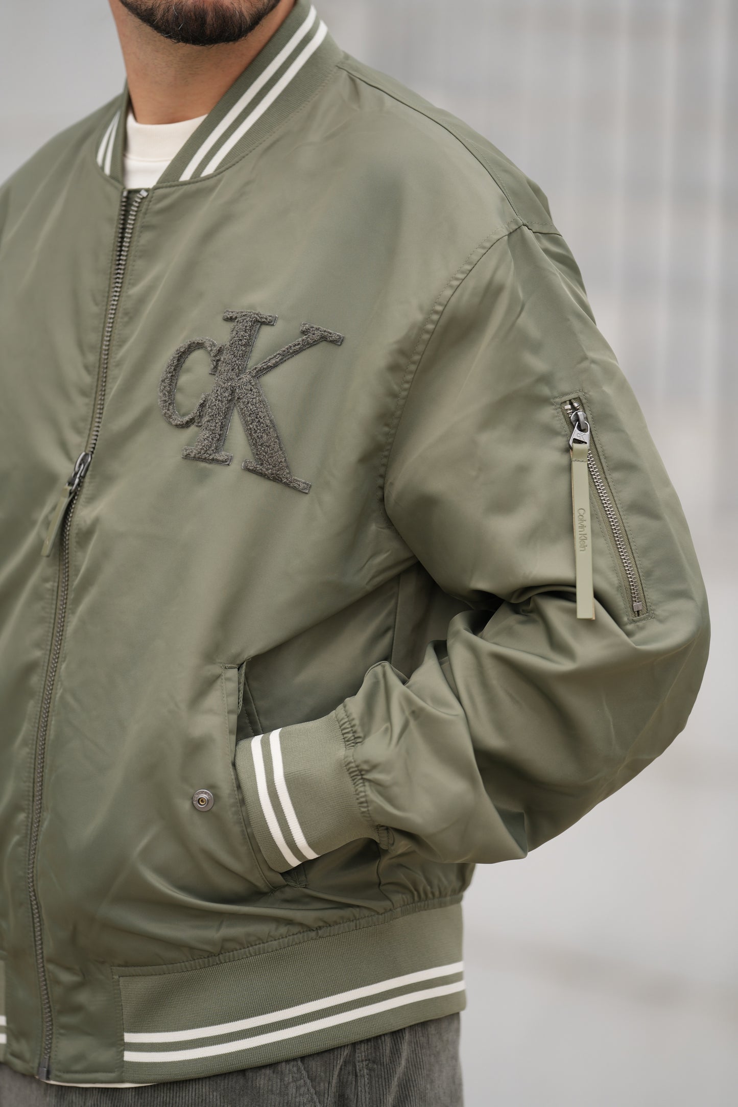 Casaco Bomber Verde Escuro Calvin Klein FW25