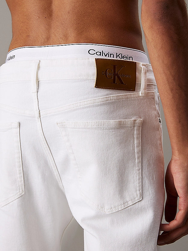 Calça de Ganga Branca Calvin Klein SS25