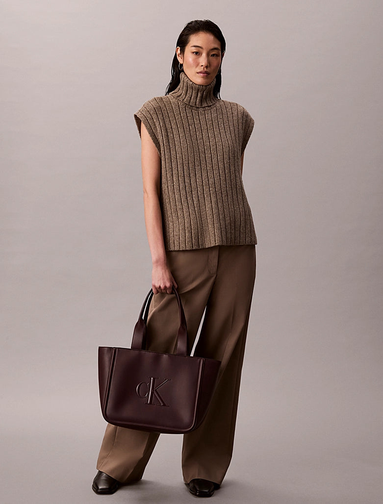 Mala Calvin Klein Bordô FW25