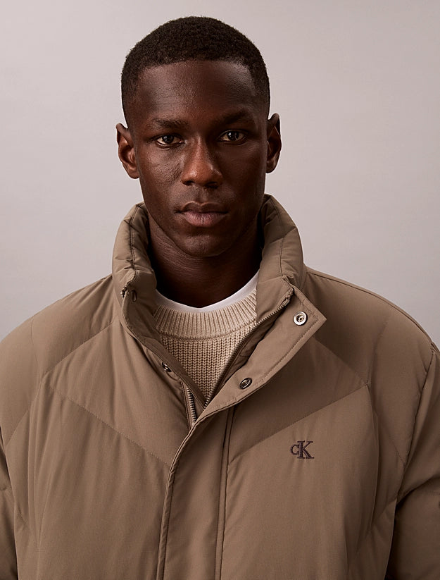 Casaco de Penas Calvin Klein Acolchoado Relaxed Fit Bege Calvin Klein
