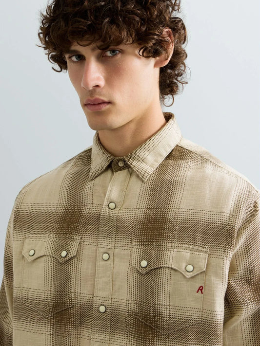 Camisa Replay Castanha e Creme Padrão Xadrez Replay