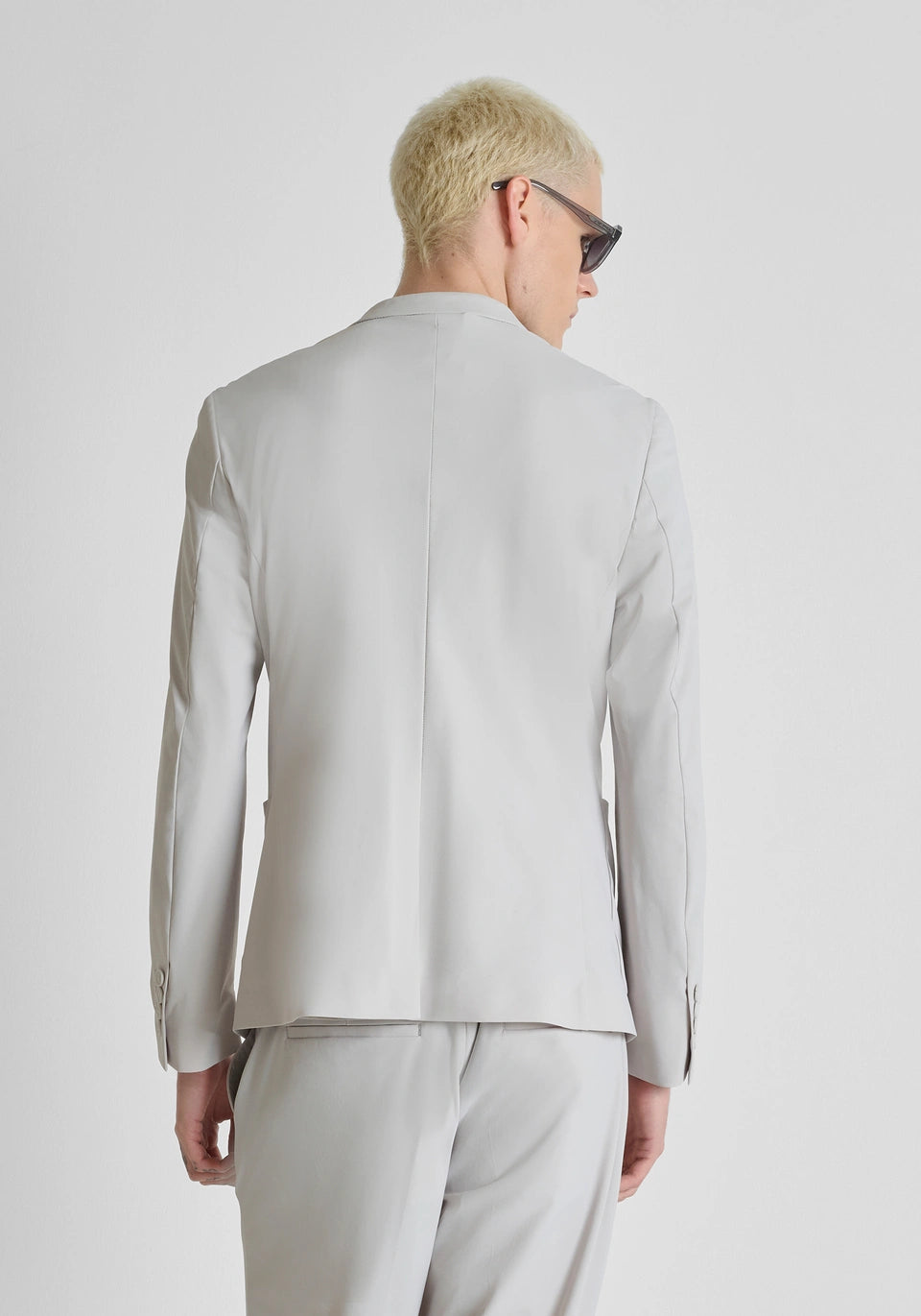 Fato Tecido Técnico Cinza Claro Antony Morato SS26