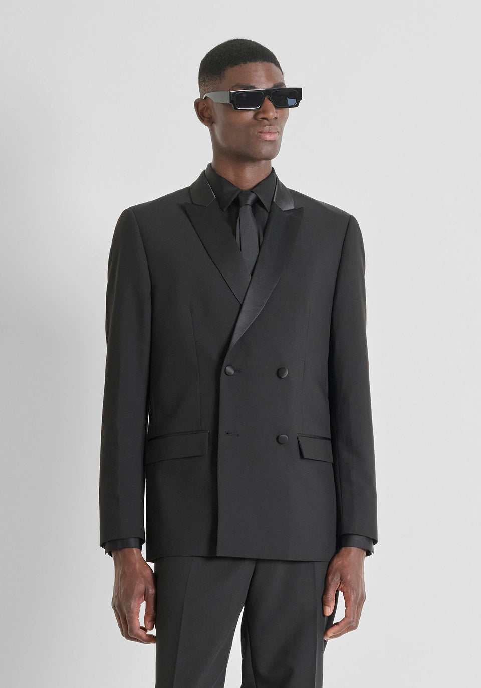 Fato Preto Trespasse Antony Morato FW-25