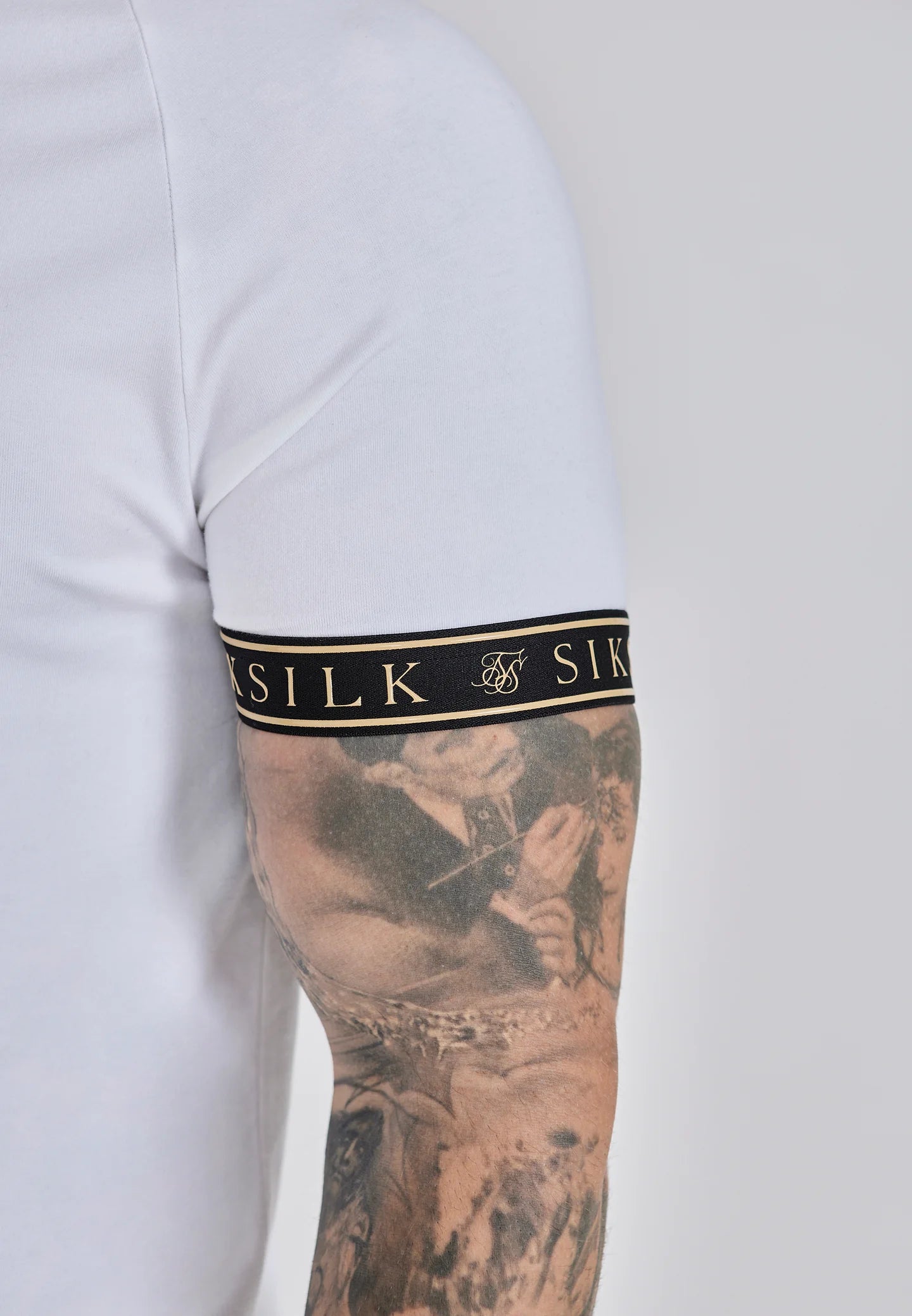 T-shirt Branca SikSilk FW25