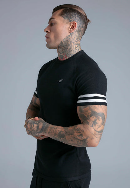 T-shirt Preta com Detalhes em Branco SikSilk