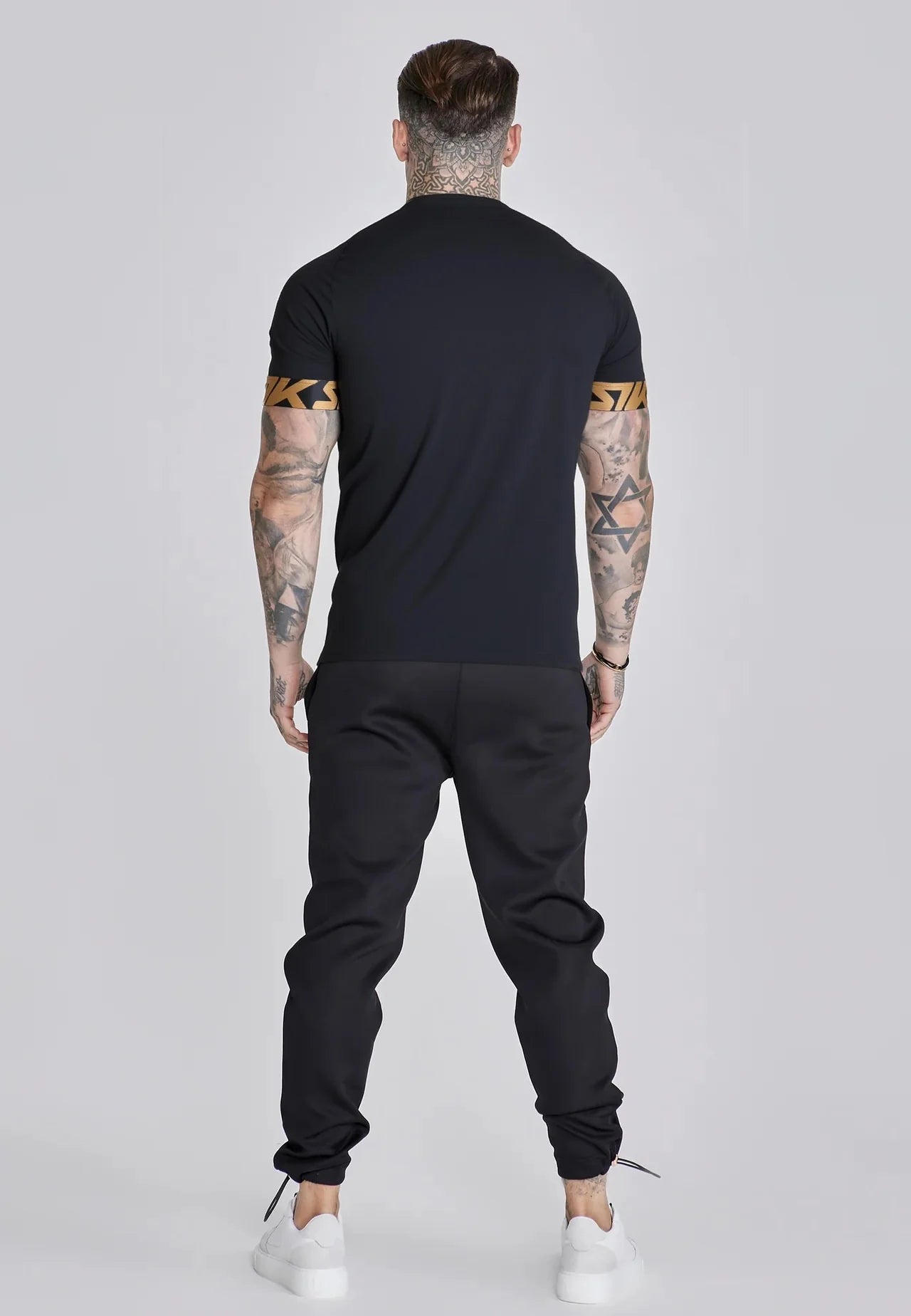 T-shirt Preta SikSilk SS26
