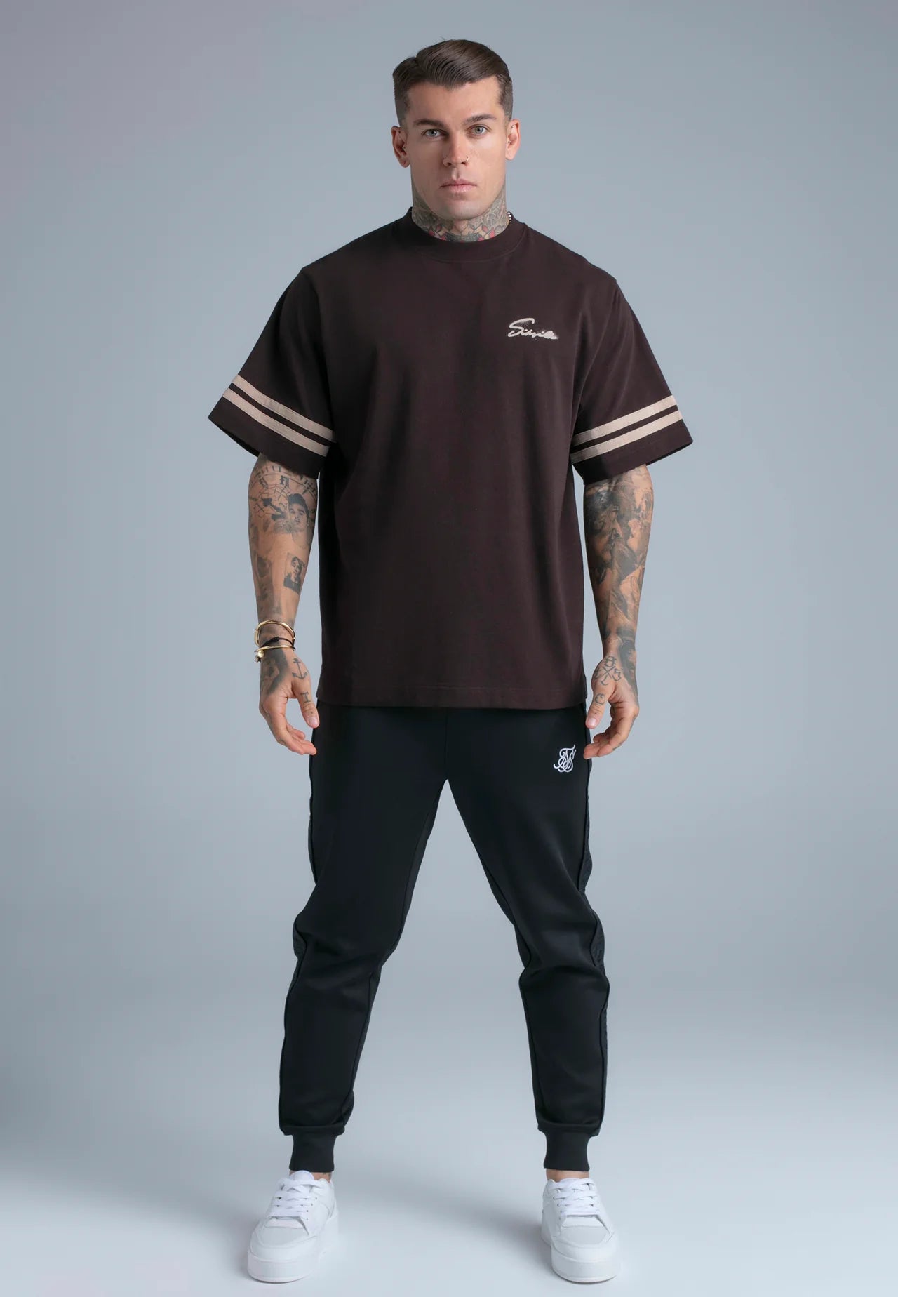 T-shirt Castanha SikSilk SS26