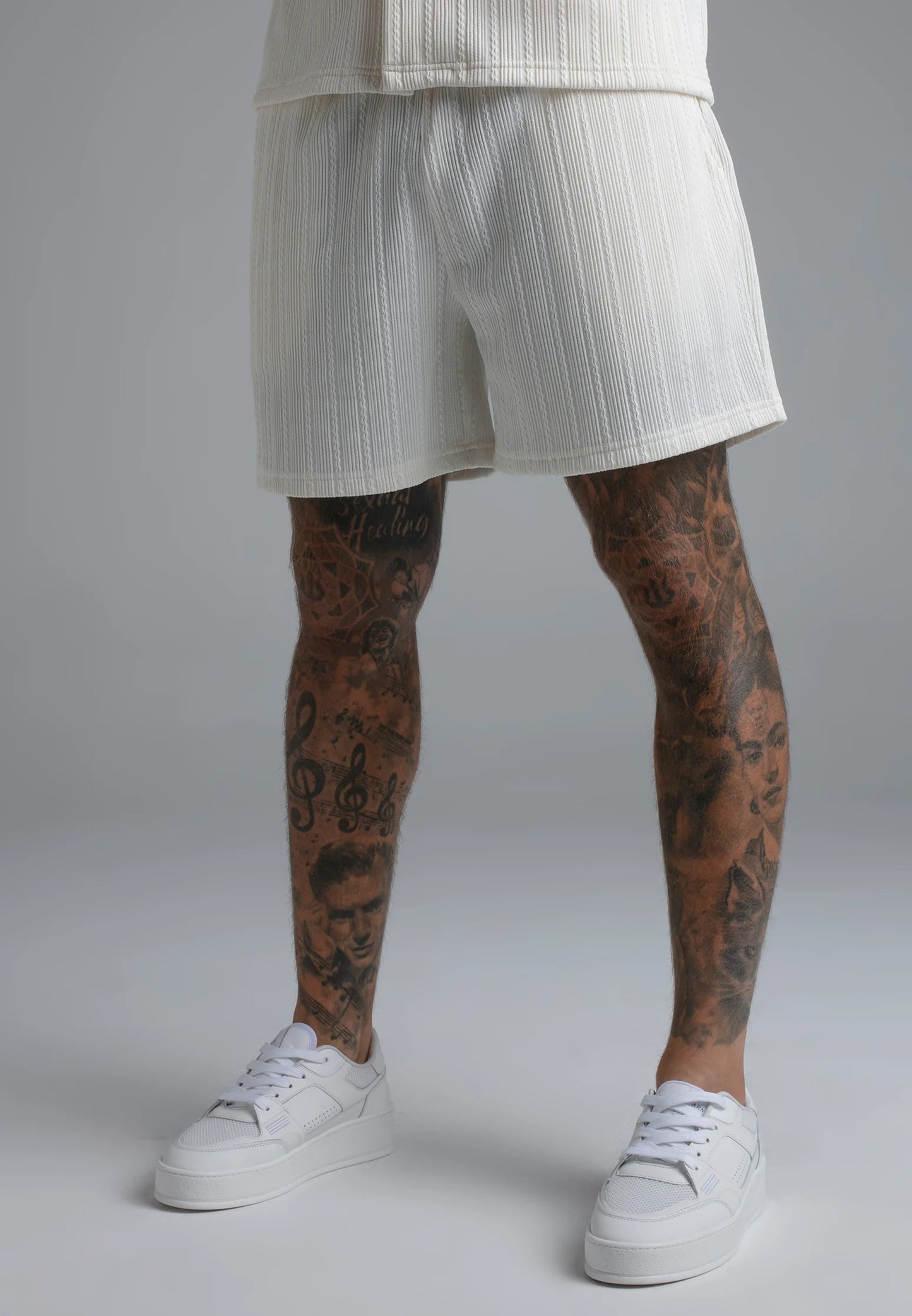 Calções Brancos SikSilk SS26