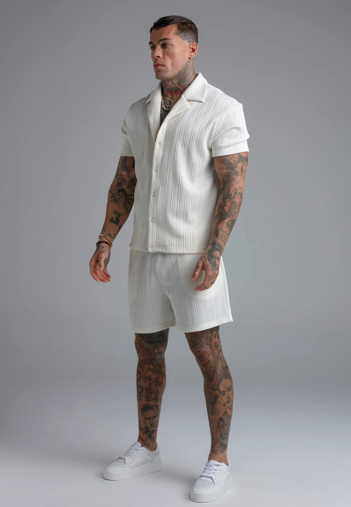 Calções Brancos SikSilk SS26