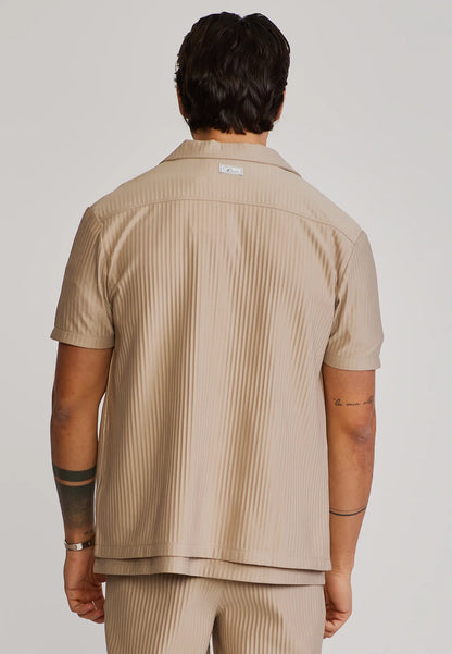 Camisa em Tecido Plissado de Manga Curta Bege SikSilk